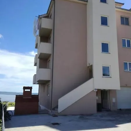 Sea View With Swimming Pool Near Split