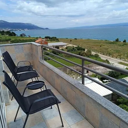 Sea View With Swimming Pool Near Split