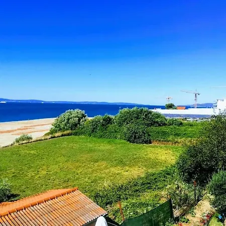 Sea View With Swimming Pool Near Apartment Split