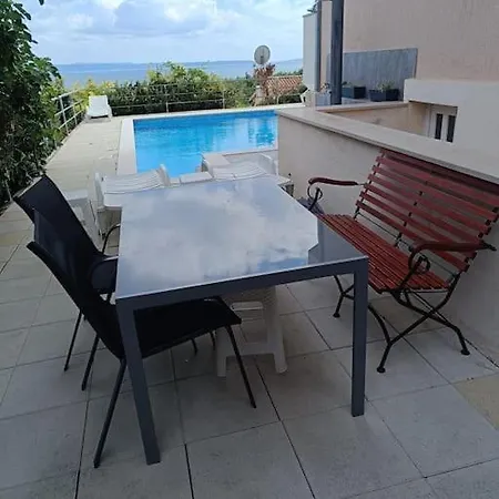 Sea View With Swimming Pool Near *